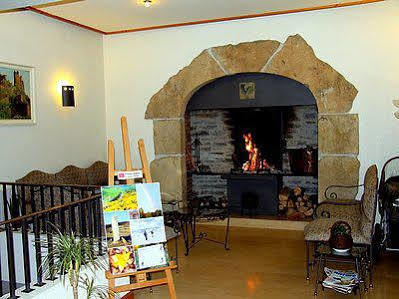 Les Chemins Francis - Modern Hotel Bagnols-les-Bains Екстериор снимка